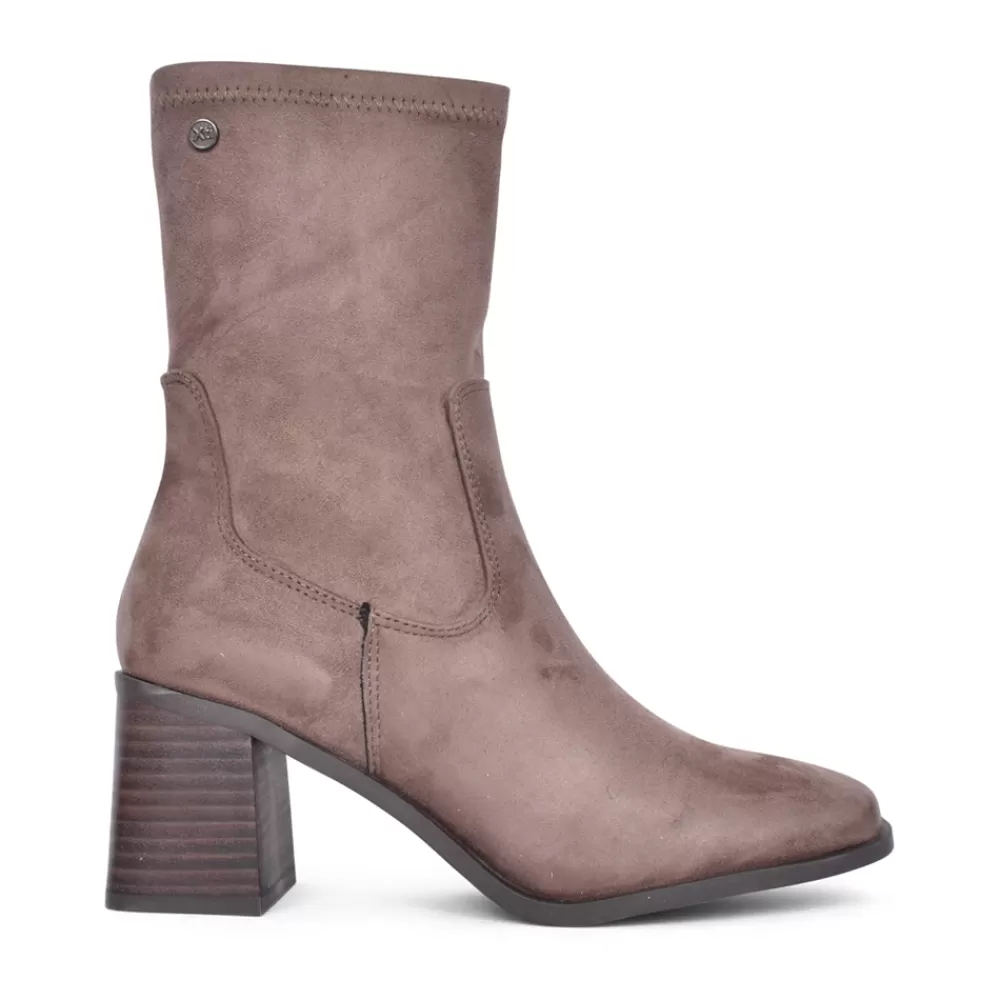 Ladies XTI Ladies 140485 Block Heel Calf Boot In Taupe