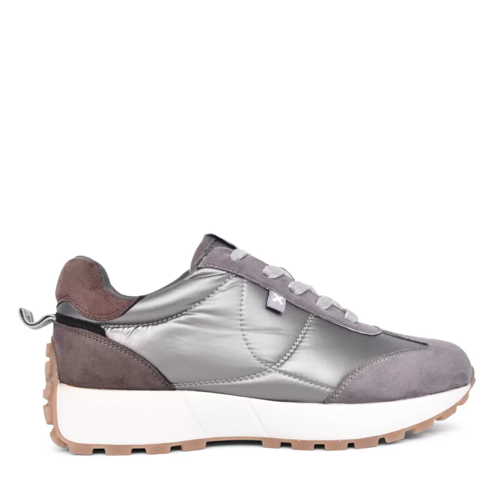 Ladies XTI Ladies 142008 Laced Trainer In Silver