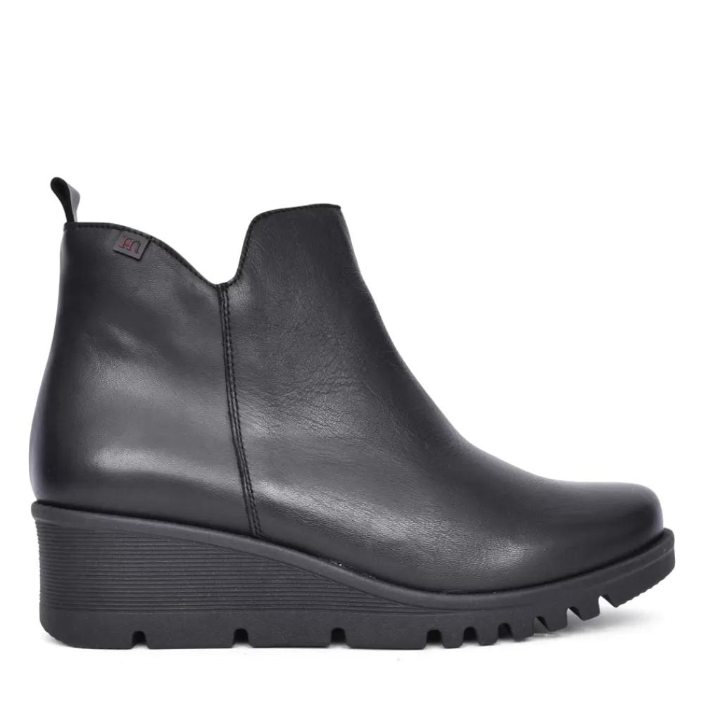 Ladies PEPE MENARGUES Ladies 20853 Wedge Ankle Boot In Black