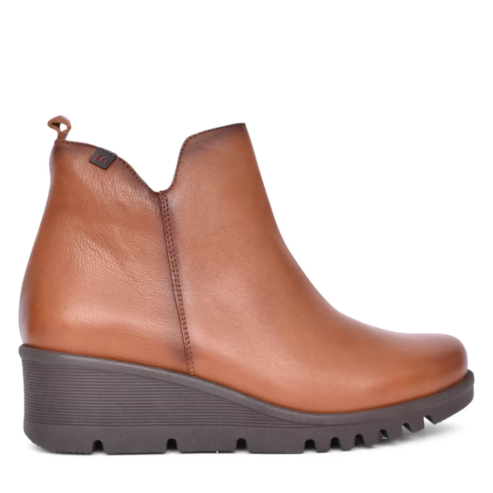 Ladies PEPE MENARGUES Ladies 20853 Wedge Ankle Boot In Tan
