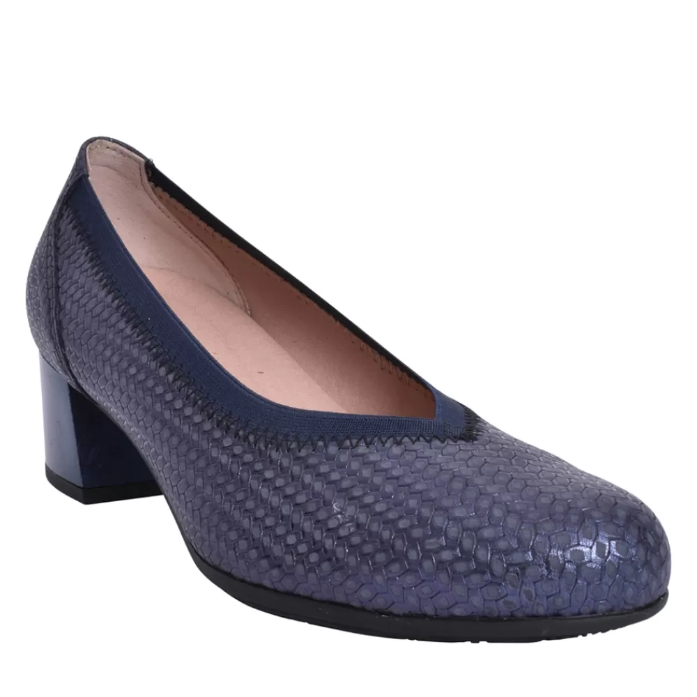 Ladies PITILLOS Ladies 5090 Low Heel Court Shoe In Navy