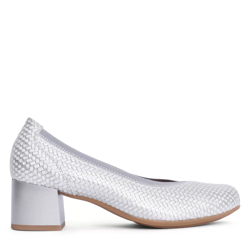 Ladies PITILLOS Ladies 5090 Low Heel Court Shoe In Silver