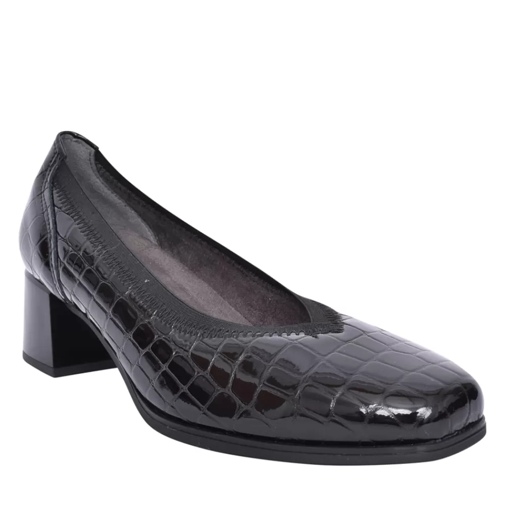 Ladies PITILLOS Ladies 5410 Low Heel Court Shoe In Black