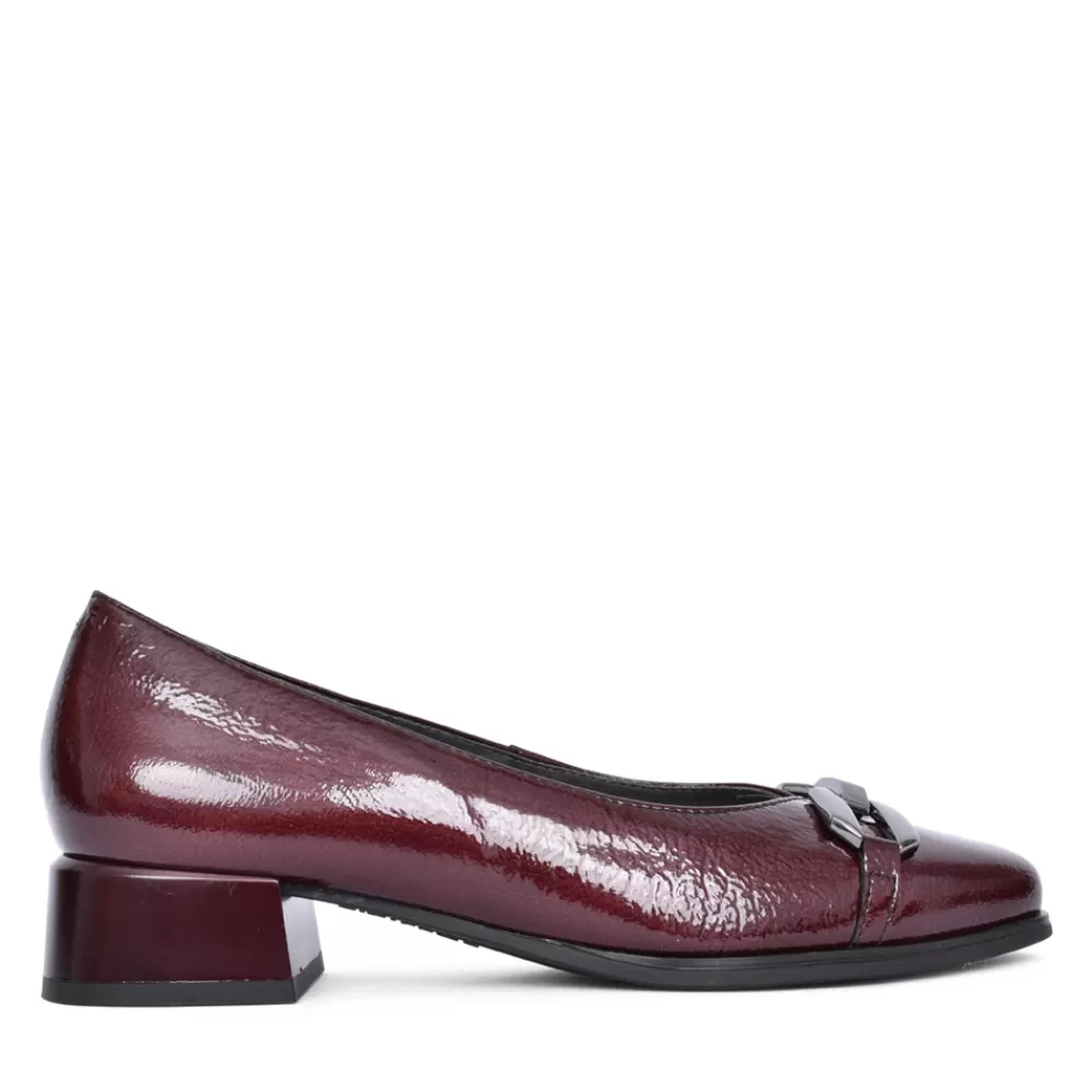 Ladies PITILLOS Ladies 5422 Low Heel Court Shoe In Burgandy