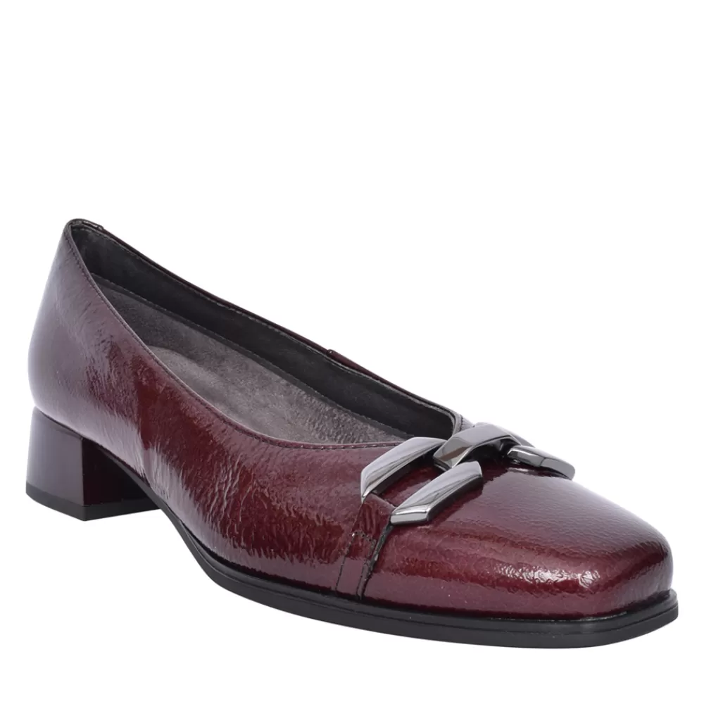 Ladies PITILLOS Ladies 5422 Low Heel Court Shoe In Burgandy