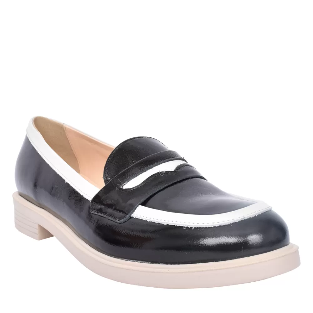 Ladies BIOECO Ladies 6425 Loafer In Black Patent