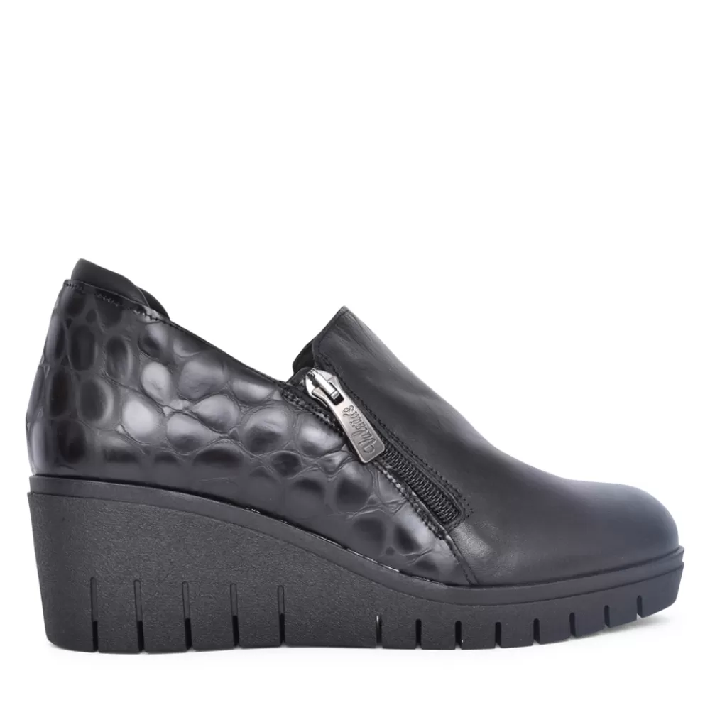 Ladies VALERIA's Ladies 9612 Wedge Heel Slip-On Shoe In Black