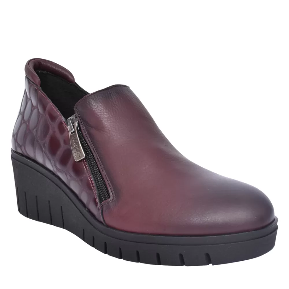Ladies VALERIA's Ladies 9612 Wedge Heel Slip-On Shoe In Wine