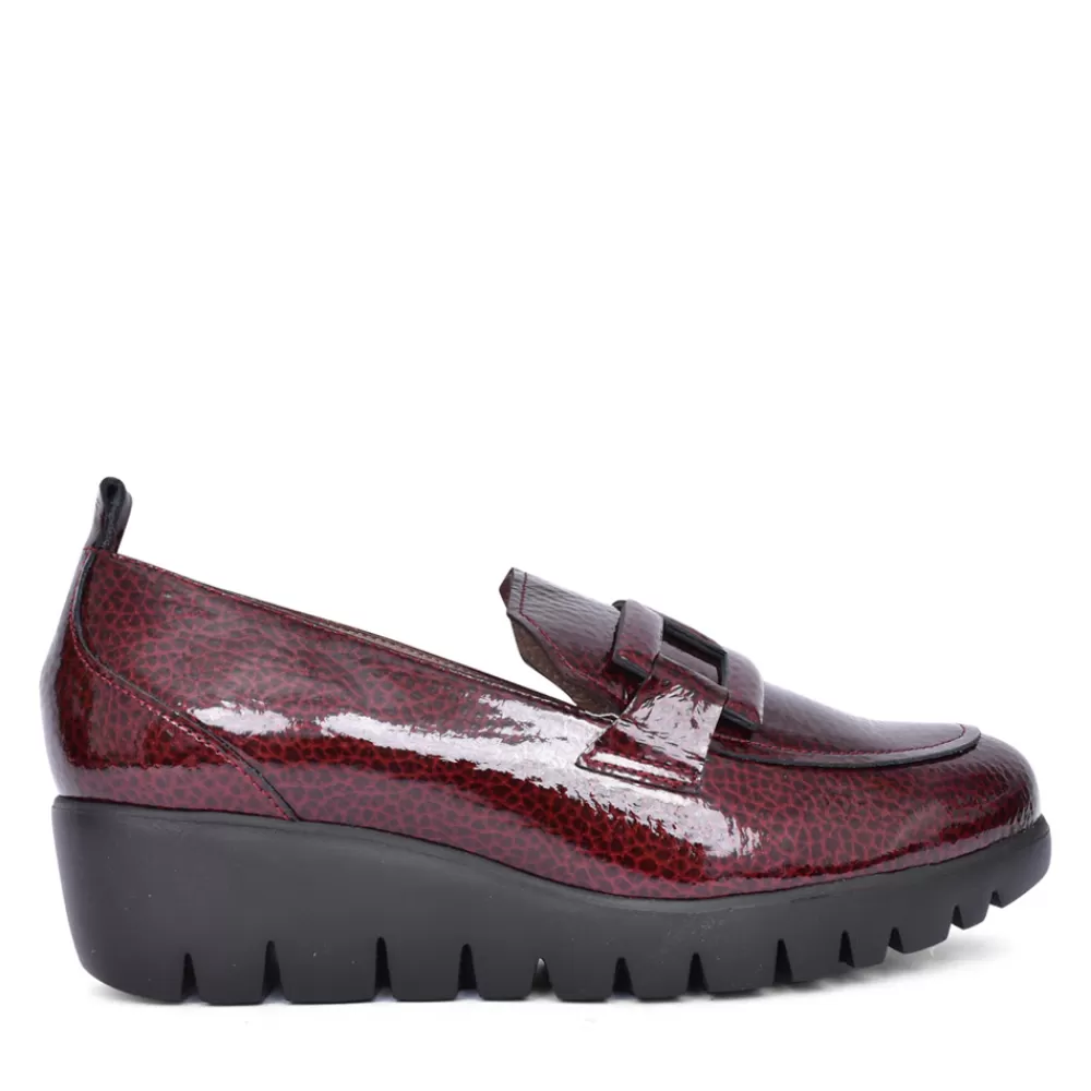 Ladies WONDERS Ladies C-33303 Wedge Shoe In Burgandy