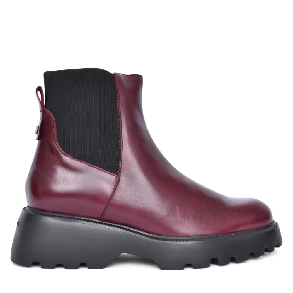 Ladies WONDERS Ladies C-7203 Slip-On Ankle Boot In Burgandy