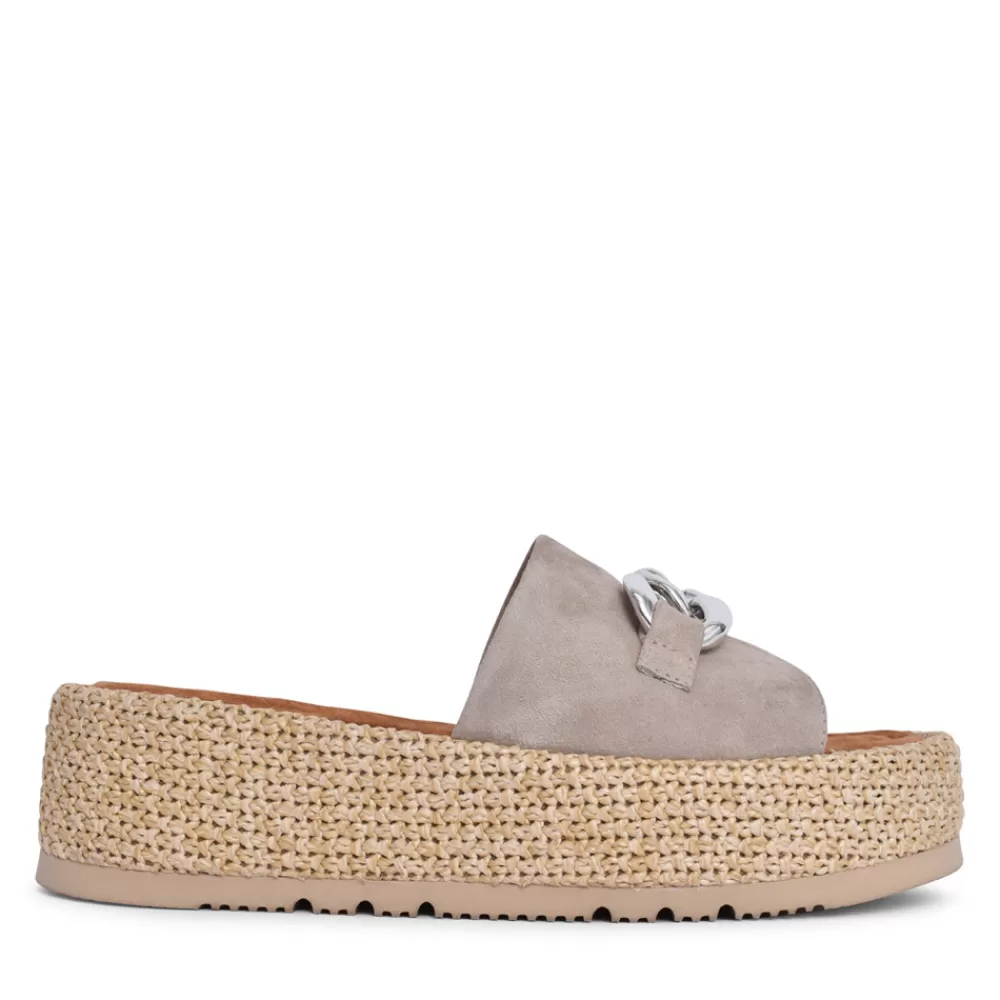 Ladies UNISA Ladies Capitan Wedge Mule In Beige