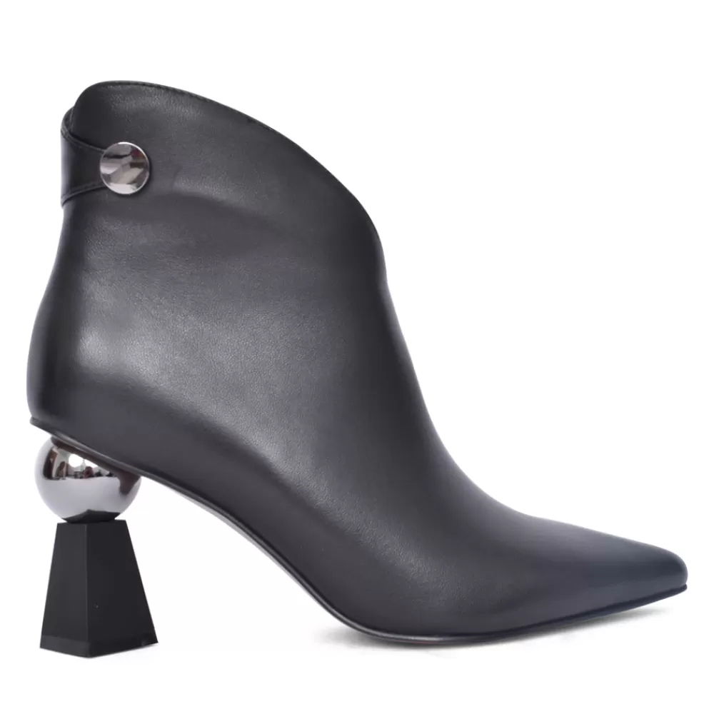 Ladies LORETTA VITALE Ladies F632 Heeled Ankle Boot In Black