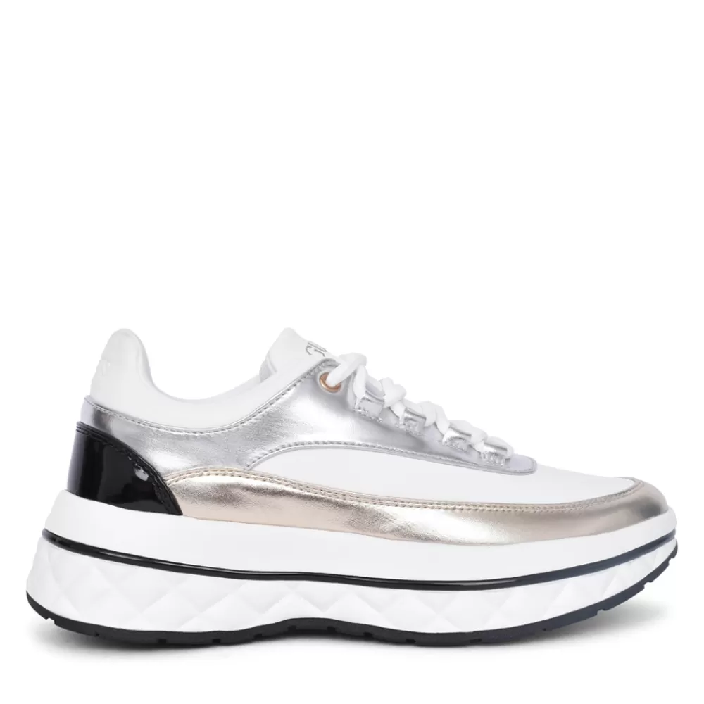Ladies GUESS Ladies Fl8Kyr Kyra Laced Trainer In Gold