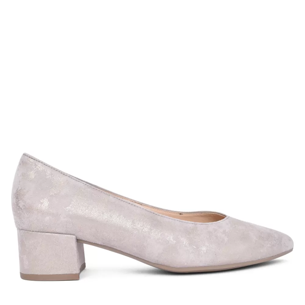 Ladies GABOR Ladies Henge 31.443 Low Heel Court Shoe In Oyster