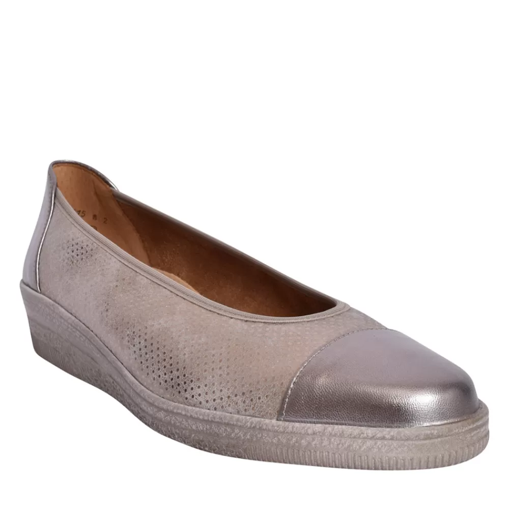 Ladies GABOR Ladies Petunia 26.042 Slip-On Shoe In Bronze