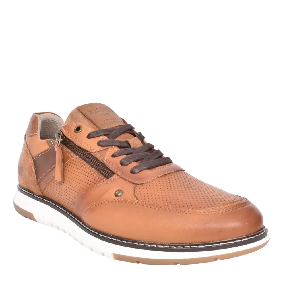 Mens MUSTANG Mens 4946309 Laced Trainer In Tan