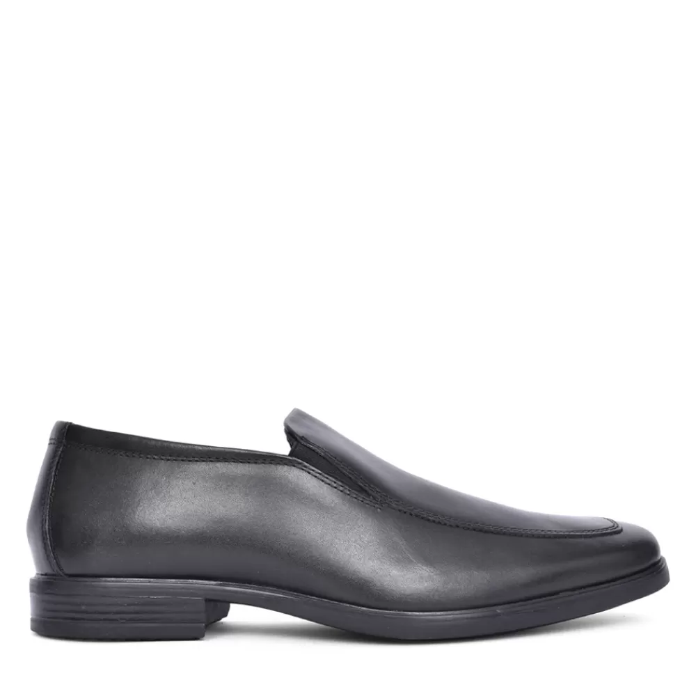 Mens CLARKS Mens Howard Edge G-Fit Apron Toe Shoe In Black