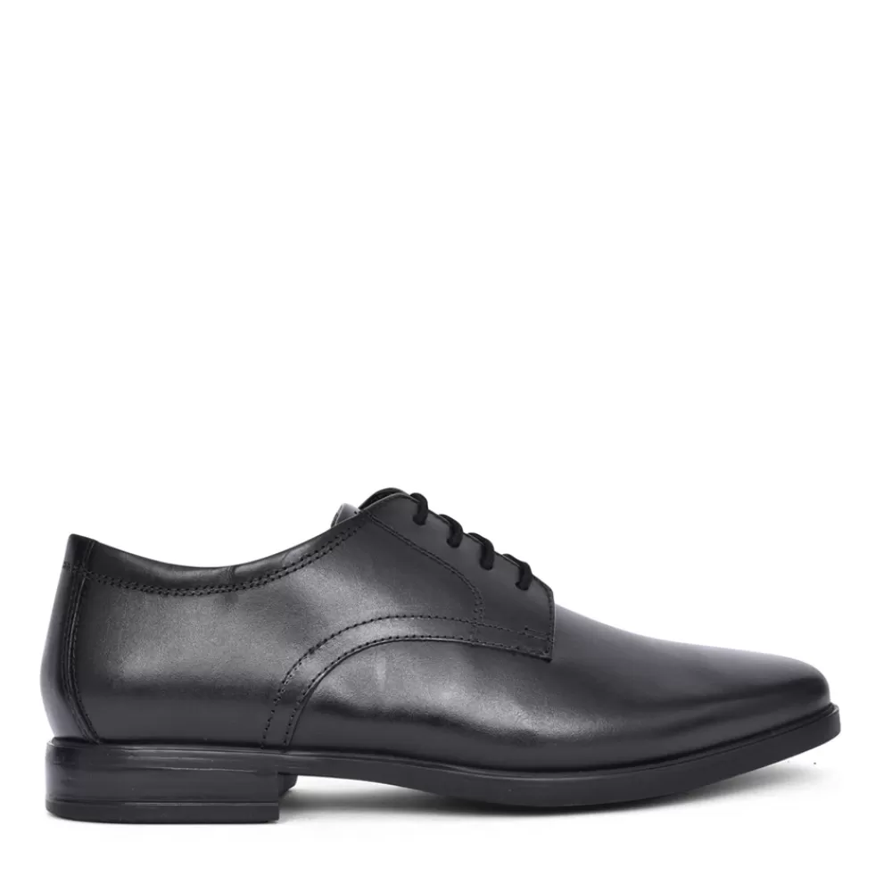 Mens CLARKS Mens Howard Walk H-Fit Shoe In Blk Leather