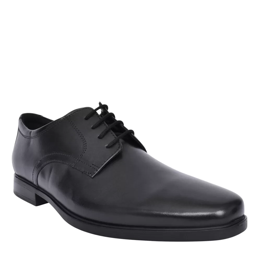 Mens CLARKS Mens Howard Walk H-Fit Shoe In Blk Leather