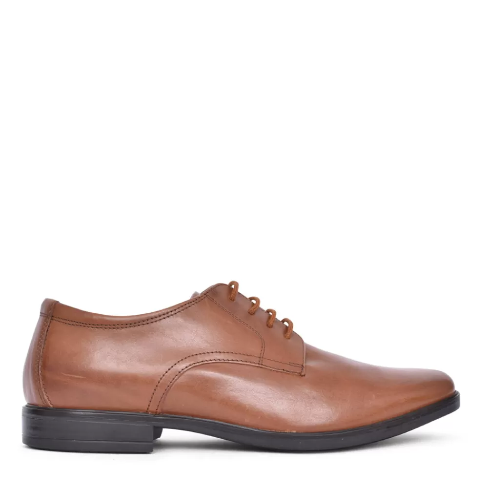 Mens CLARKS Men's Howard Walk Leather G-Fit Shoe In Tan